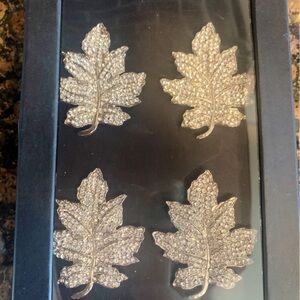 Nicole Miller Rhinestone Maple Fall Leaf Napkin Ring
New original box